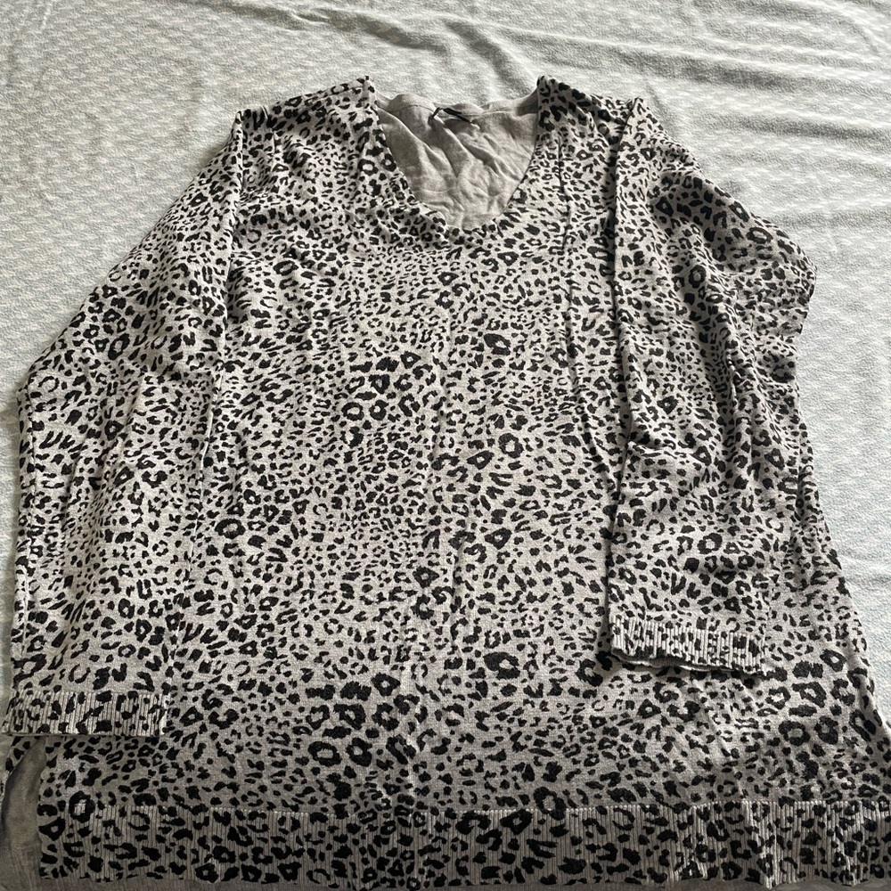 Apt. 9 Black and White Long Sleeve Relaxed Blouse